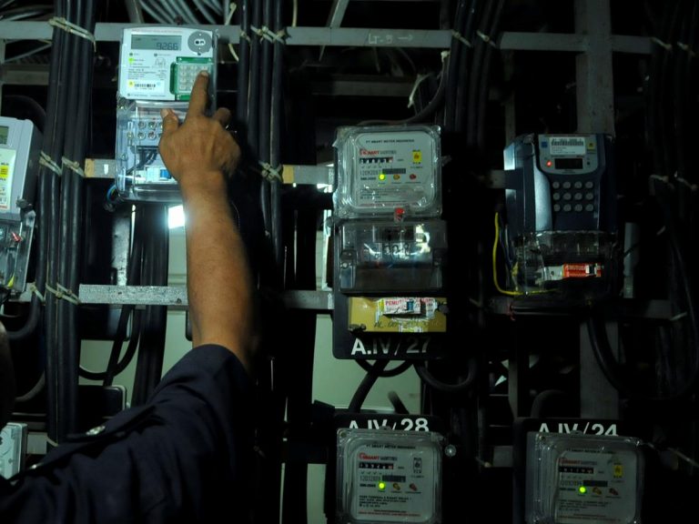 021957700_1454327826-20160201-PENURUNAN-TARIF-LISTRIK-FRS-2