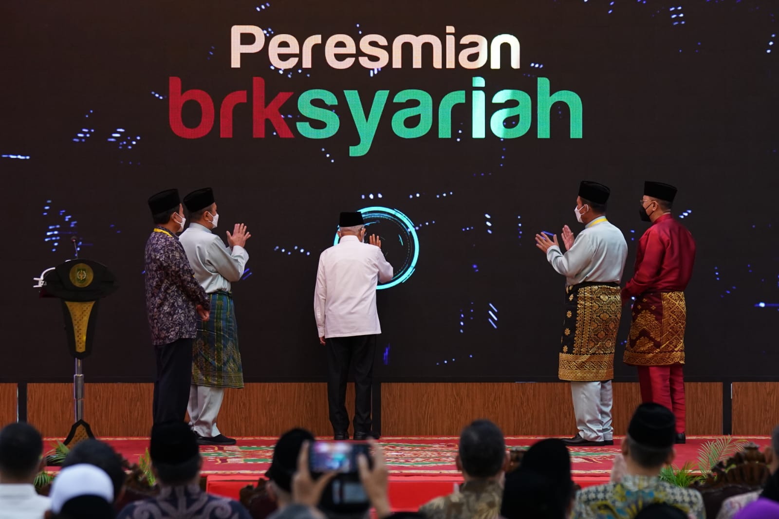 Wapres RI Ma'ruf Amin Diusulkan Jadi Bapak Ekonomi Syariah Indonesia