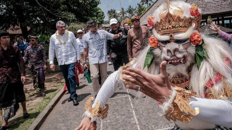 desa-panglipuran-bali-jos