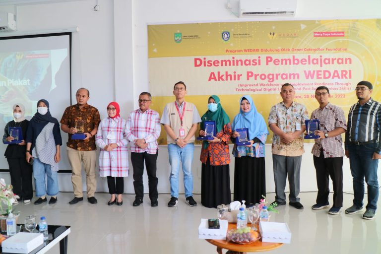 4f19b79d-49af-4413-b3eb-1da8c8158db3