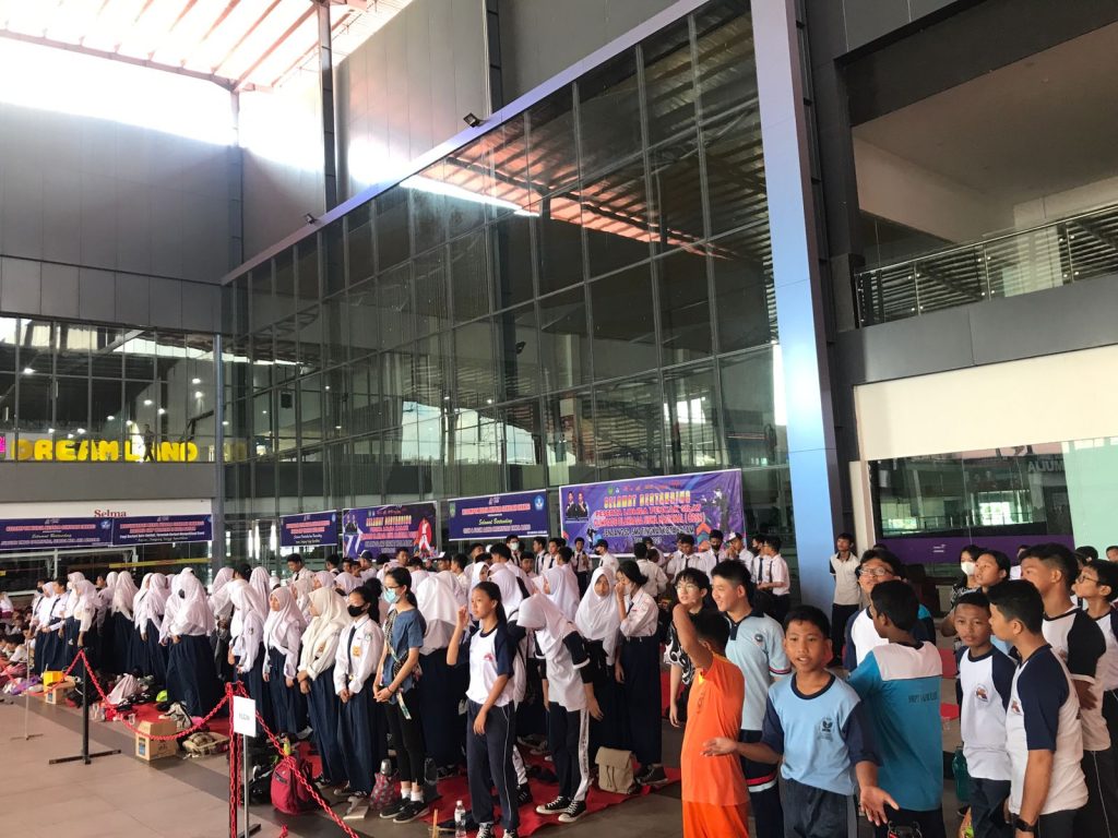 4a2eae04-0376-49d0-be98-14499a8cff68