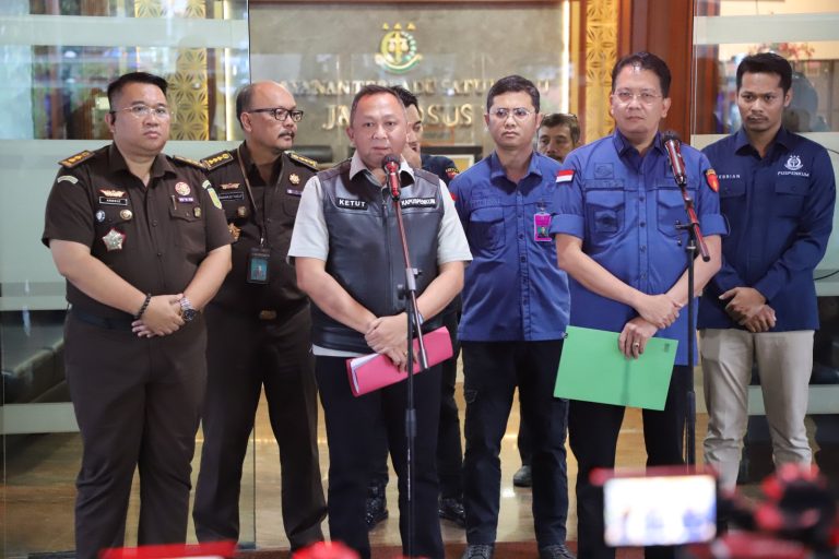 a8cfafadee1411523ebb875a74757a35