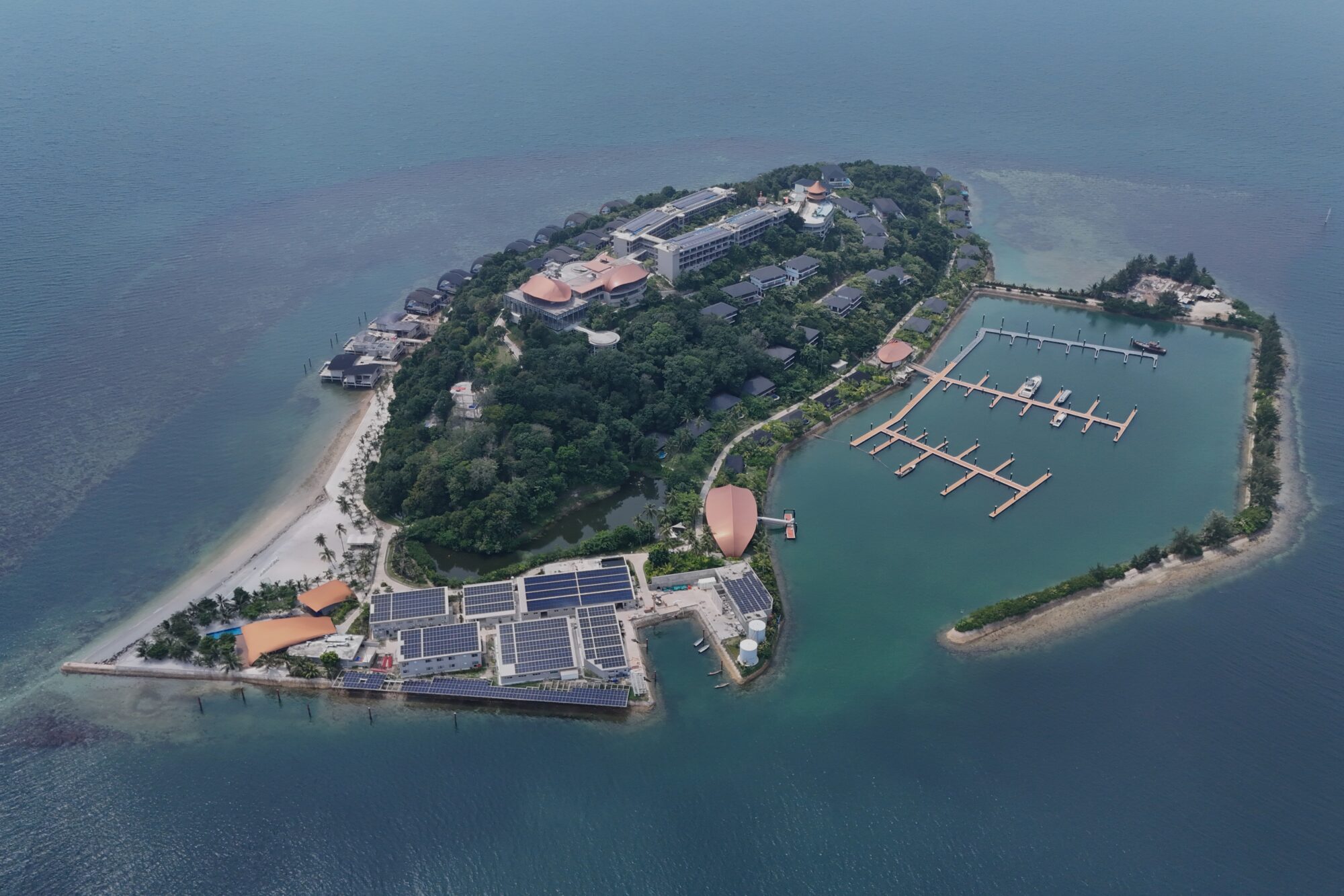 PLTS di sektor wisata